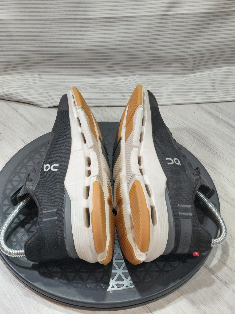 On Running Womens Cloudnova Form 2 Lifestyle Athletic Shoes Black Ivory SIZE 6 - Picture 5 of 14